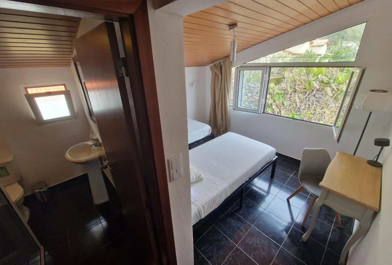 Cecilia'S House Bed & Breakfast Jardim do Mar 0*,  Portugal